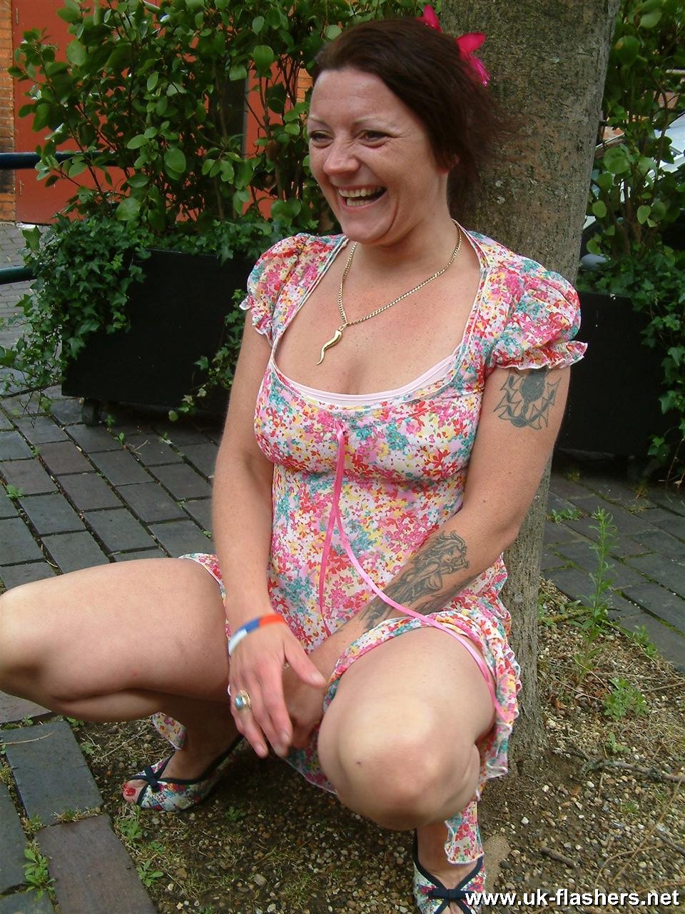 Mature Bottlefucking Flasher Shaz